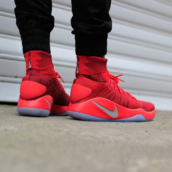 Nike Flyknit Hyperdunk 2016 Red - Picture 2 of 2